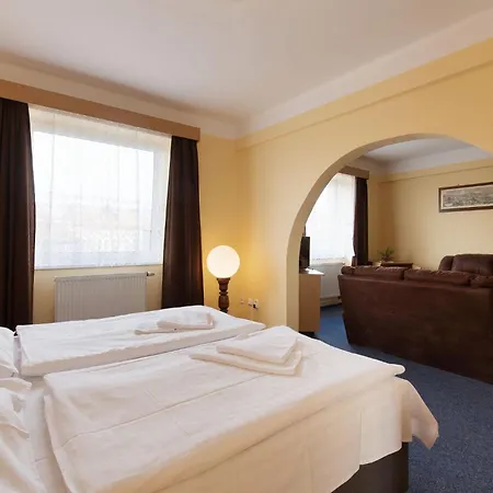 Belvedere Szálloda 3*